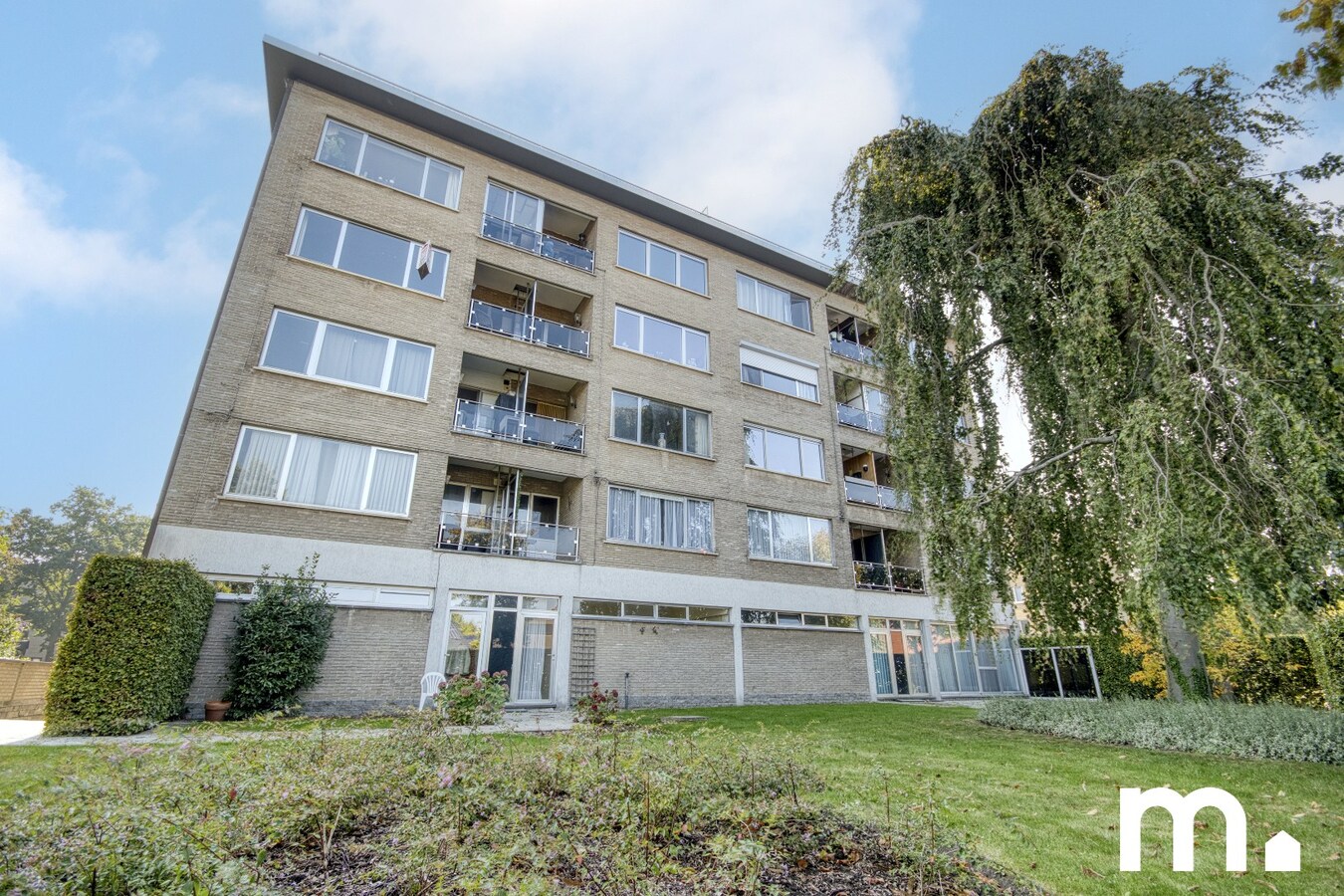Energiezuinig handelspand van 64 m2 op commerciële ligging! 