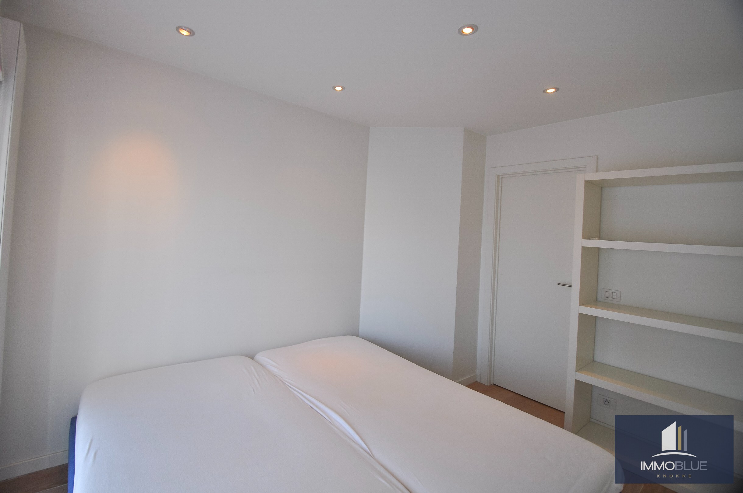 Topaanbieding – Uitzonderlijk ruim appartement gelegen in een stijlvolle residentie. 