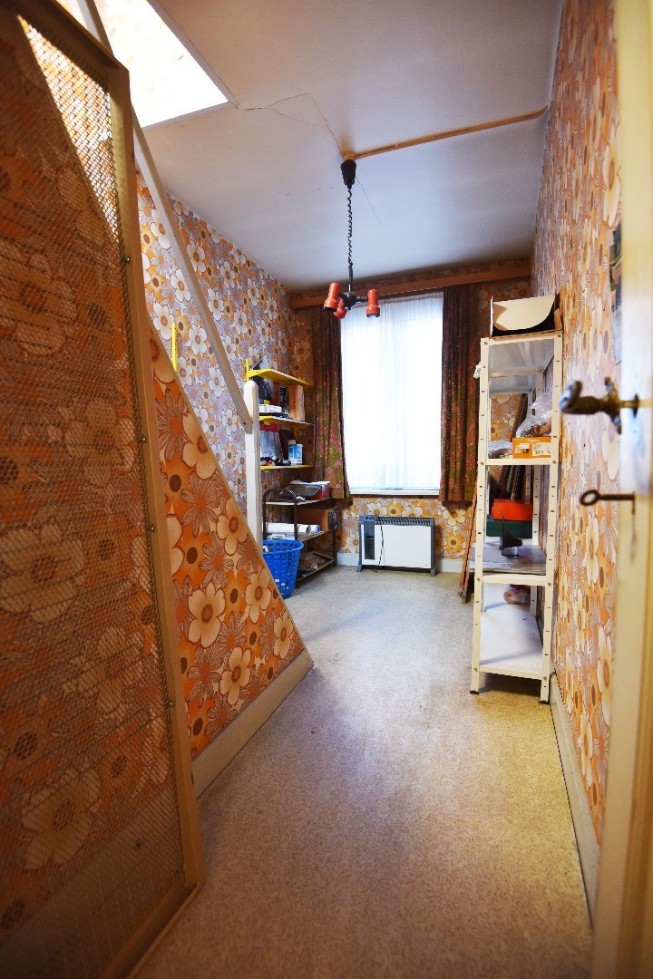 Rijwoning met 3 slpks te centrum Eeklo 