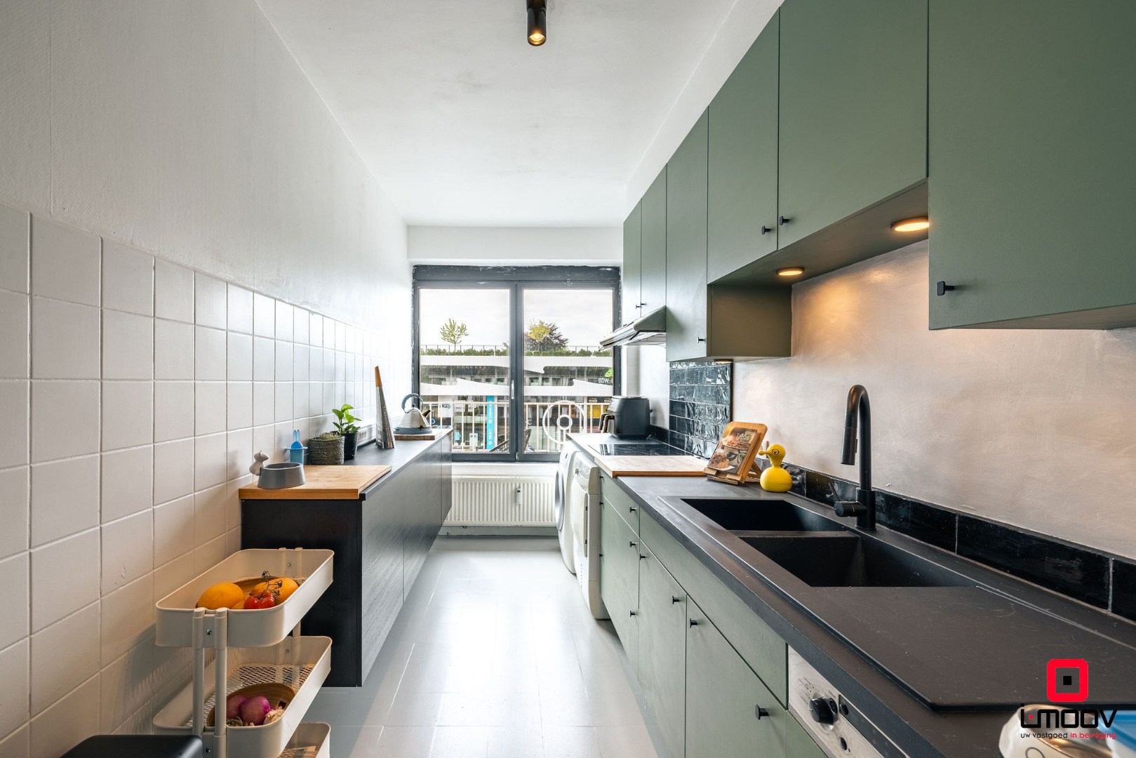 Ruim en lichtrijk appartement met terras en garage op topligging te Sint-Denijs-Westrem 
