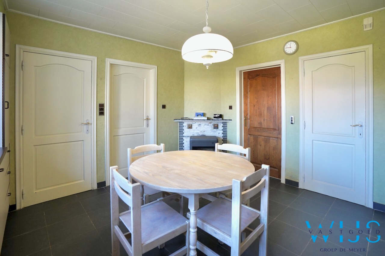 Tof woonhuis in een rustige woonwijk te Ertvelde ! 