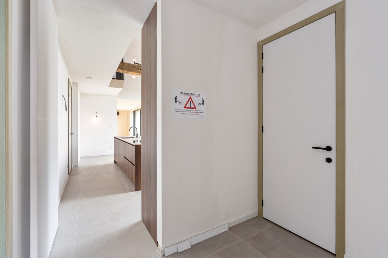 Exclusieve woning in volledig heropgebouwde hoeve op een perceel van 4a33ca! 
