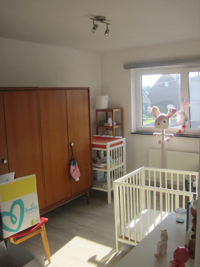 Ruime, energiezuinige gezinswoning met aangename tuin. 