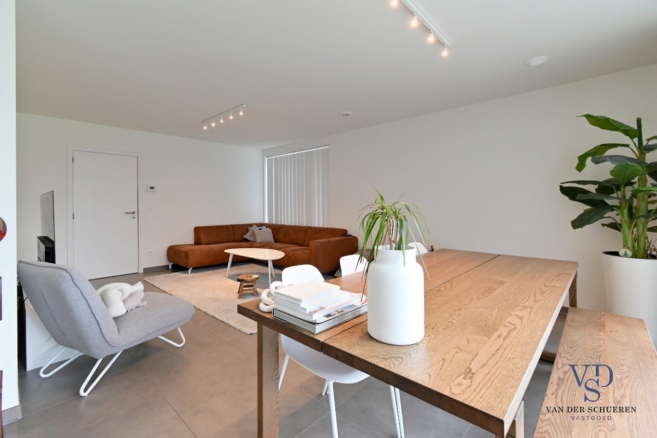 Unieke woning mét tuin in Eke. 