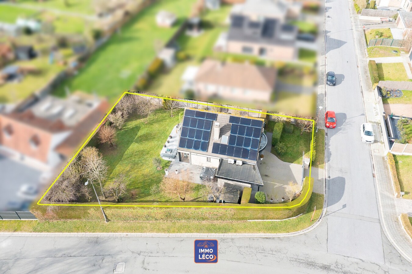 Magnifique villa érigée sur 762m², dans un clos prisé – Coup de cœur ! 