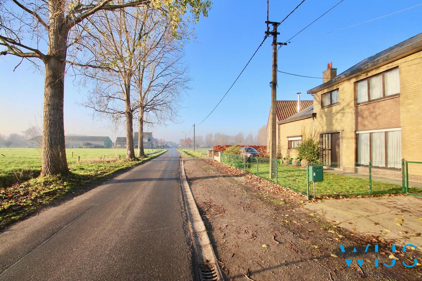 Zeer degelijk woonhuis op een ruim rustig perceel te Bassevelde ! 