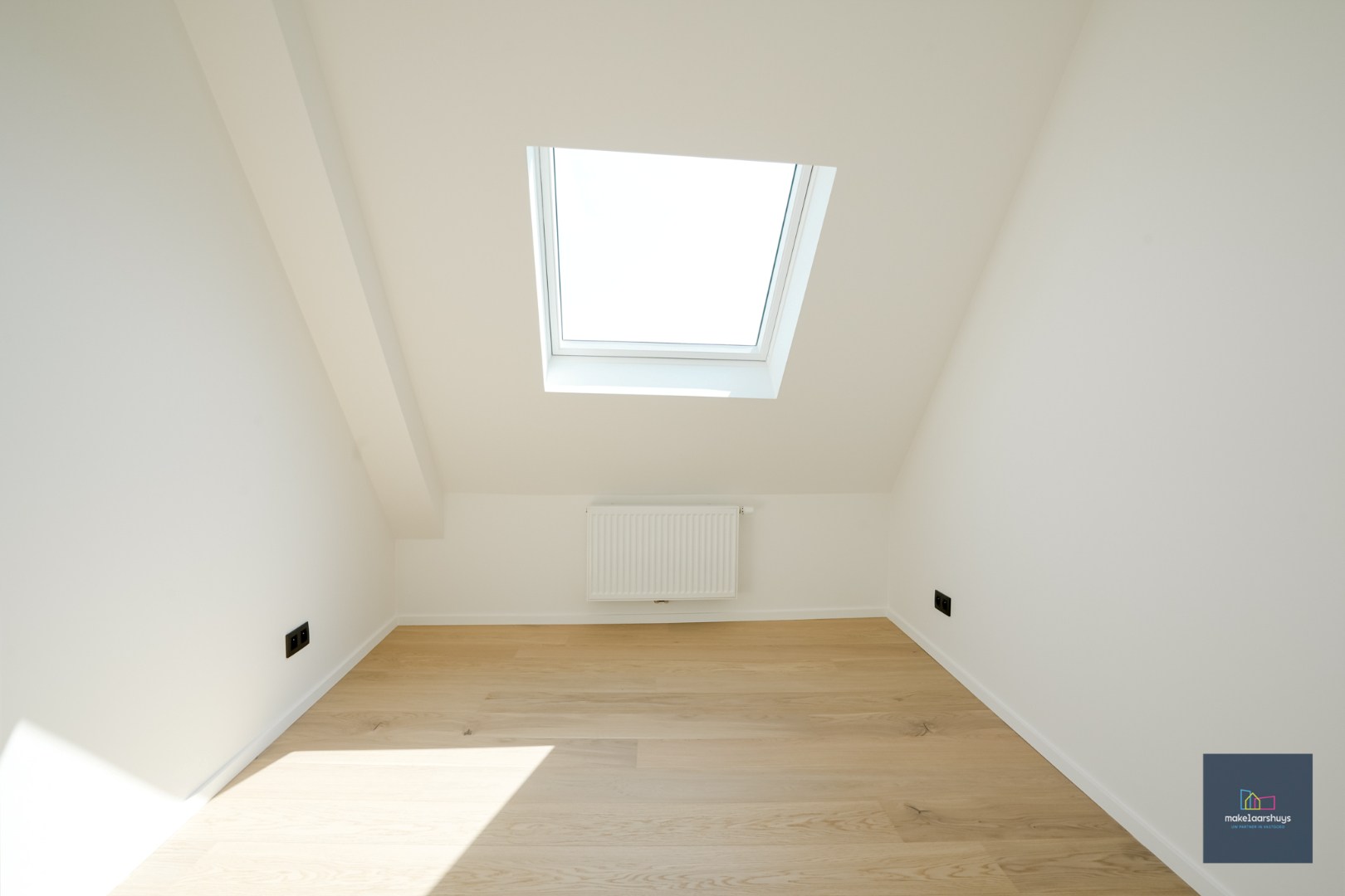Stijlvol gerenoveerd duplex 3 slaapkamerappartement  met terras 