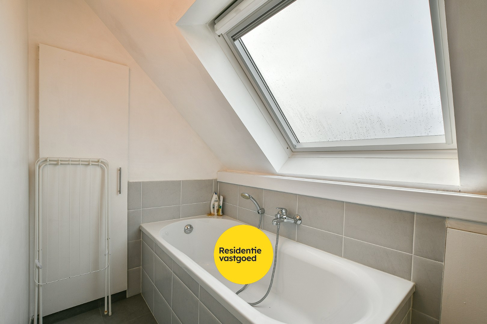 Gezellig dakappartement met tuin vlak bij zee – Vosseslag, De Haan! 