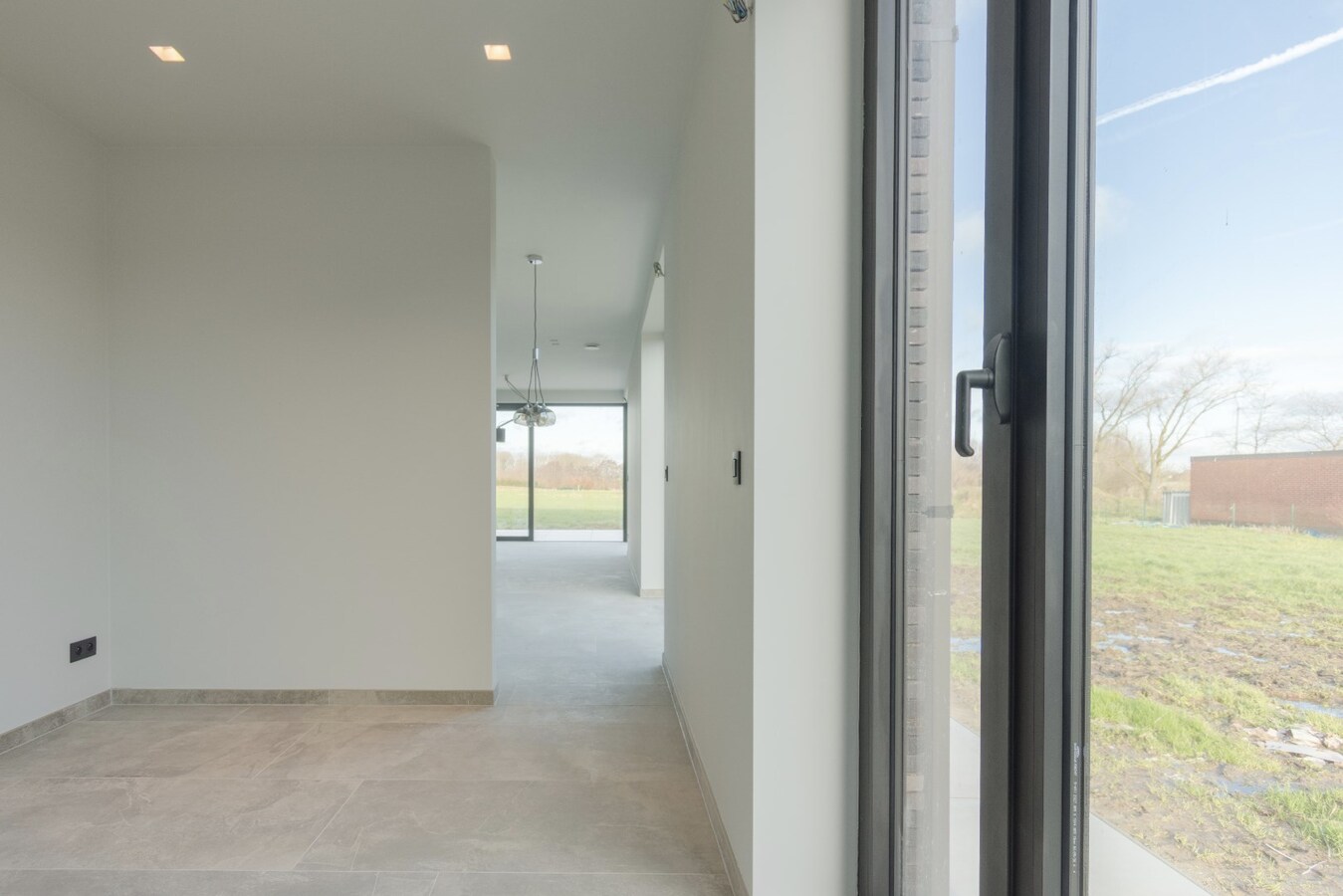 Nieuwbouwvilla met hoge afwerkingsgraad en weids uitzicht 