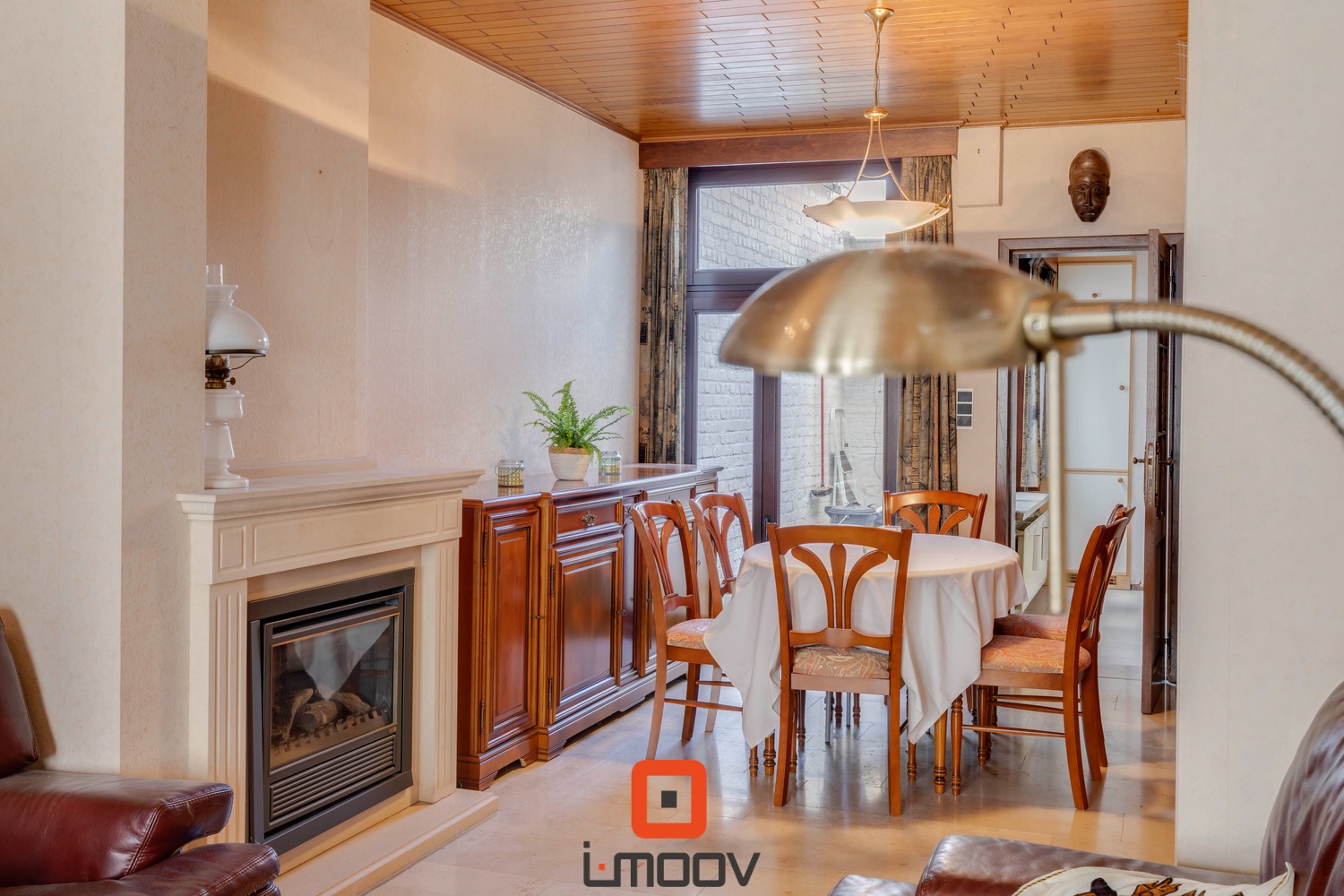 Ruime 4-slaapkamer woning in bruisend Gentbrugge 