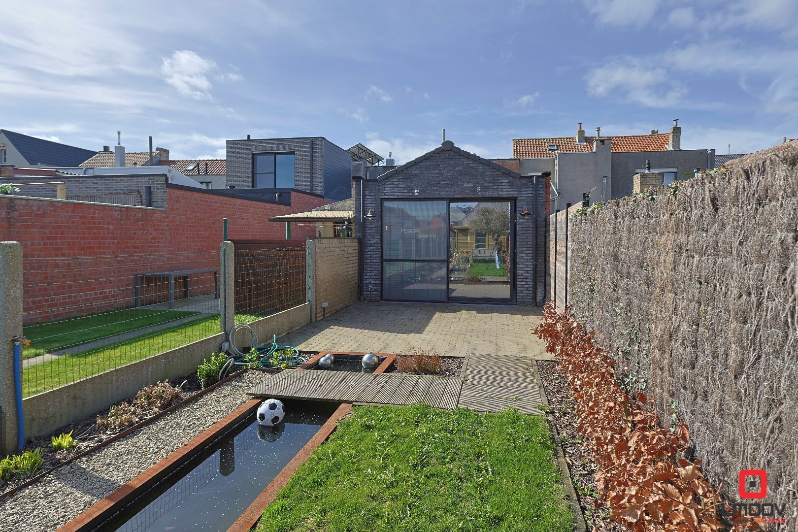 Instapklare woning met tuin, patio en garage op topligging in Blankenberge 