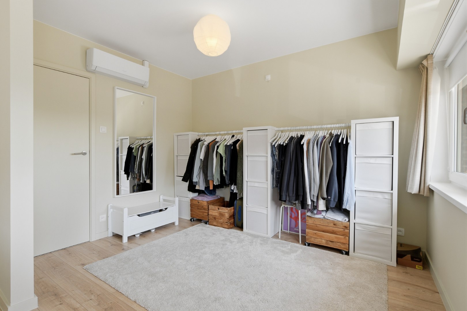 Gerenoveerde bel-etagewoning met garage, tuin en 3 slaapkamers te Blankenberge! 