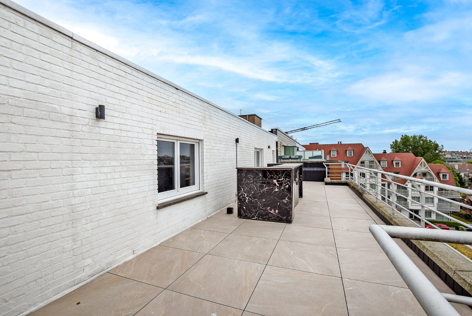 Exclusief penthouse (99m²) met maar liefst 100m² dakterras te Sint-idesbald (Koksijde). 