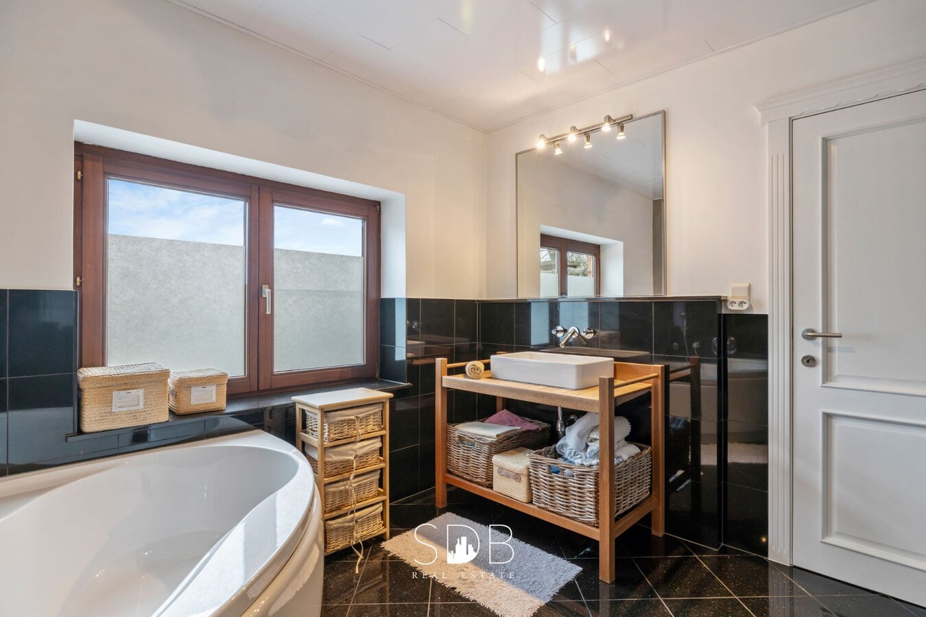 Prachtige landelijke woning met gezinstuin op 1.668m². 