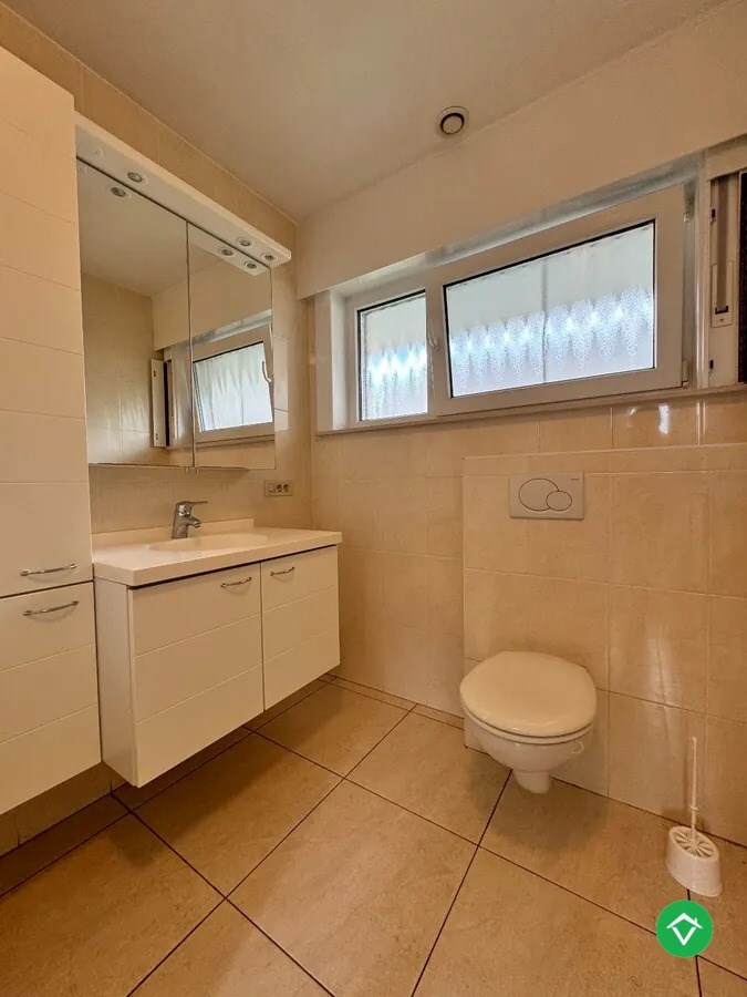 Alleenstaande woning met 3 slaapkamers en garage te Koekelare 