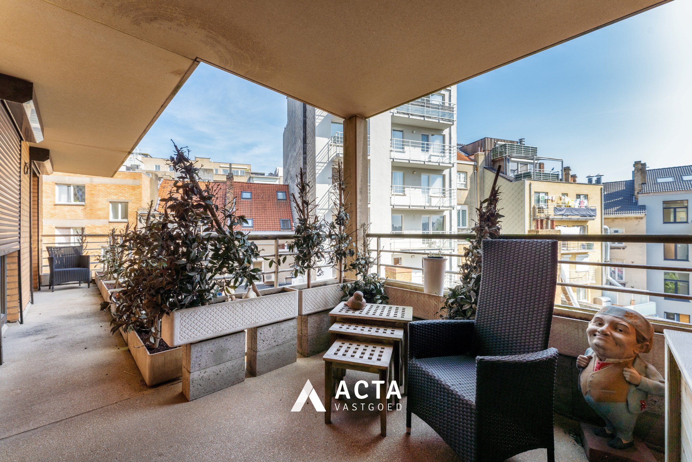 Ruim 3-slaapkamerappartement met zonneterrassen 