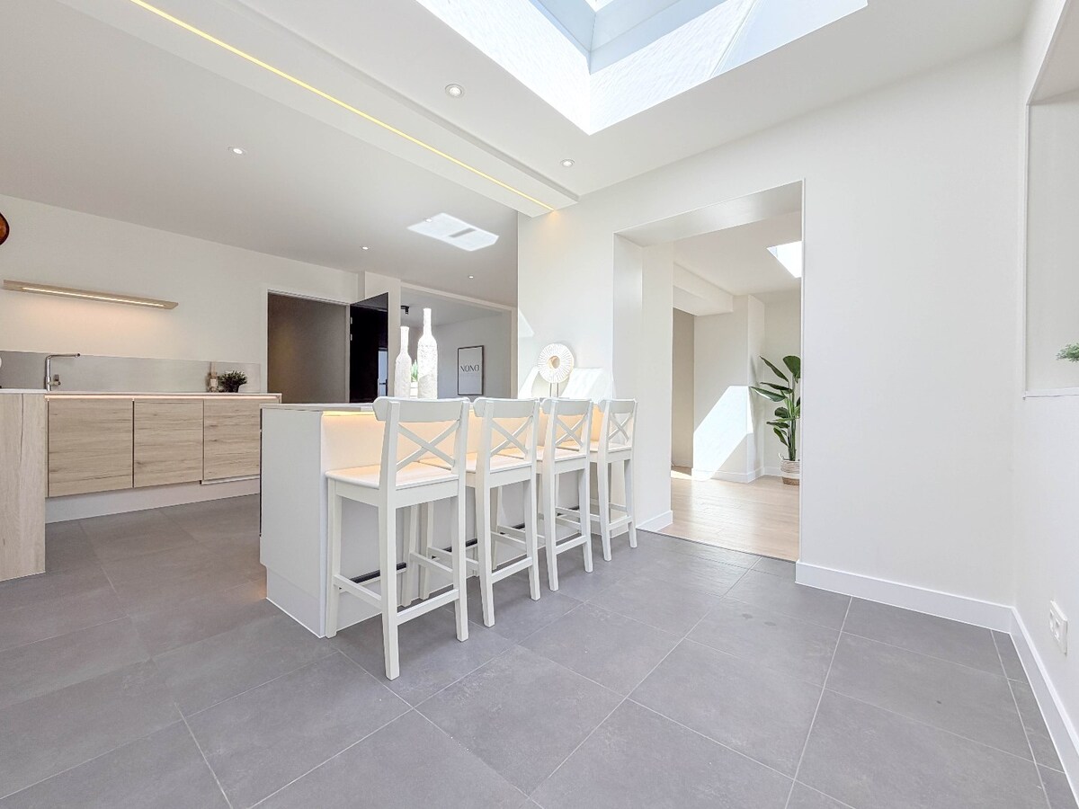 Prachtige ruime woning met grote zonnige tuin !    **** NONO INSPIRED **** 