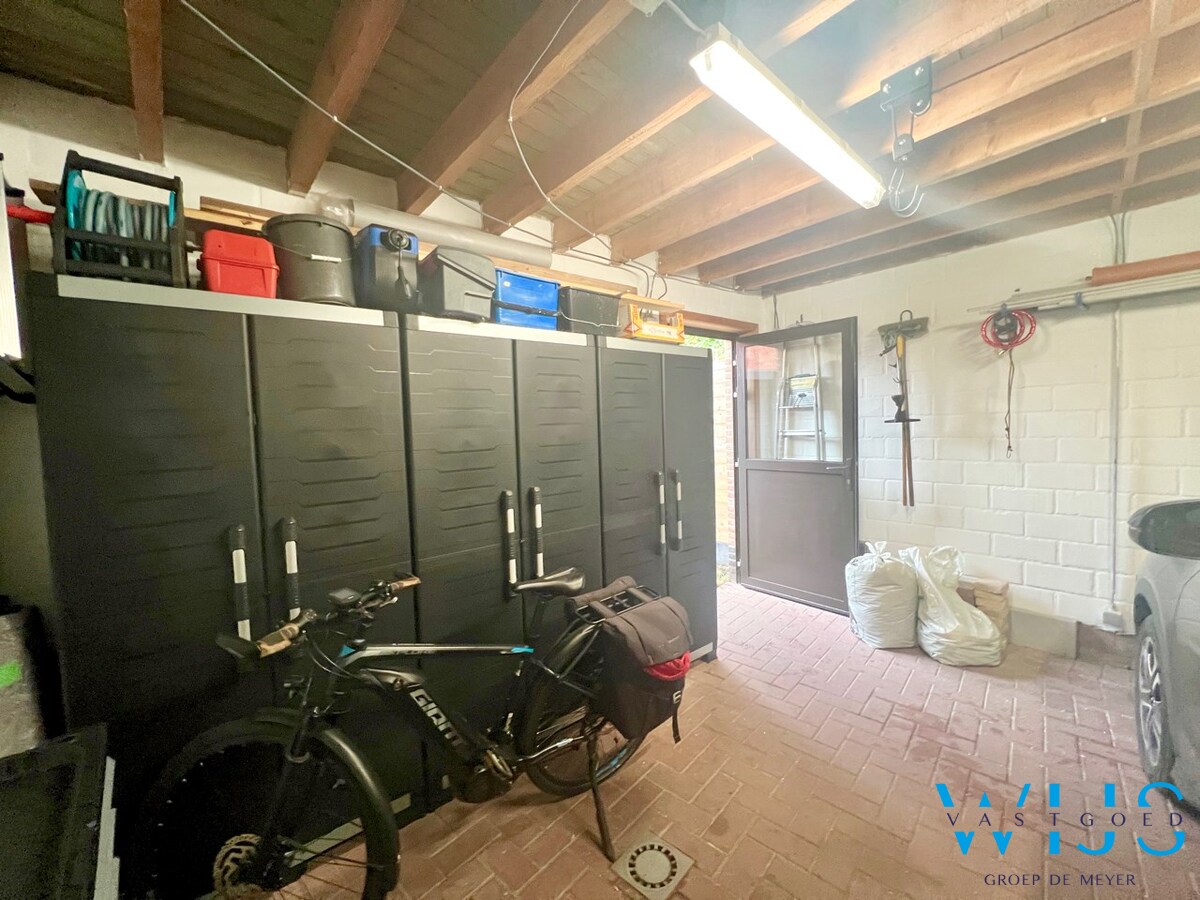 Gezinswoning met 4 slaapkamers &amp; garage te EVERGEM ! 