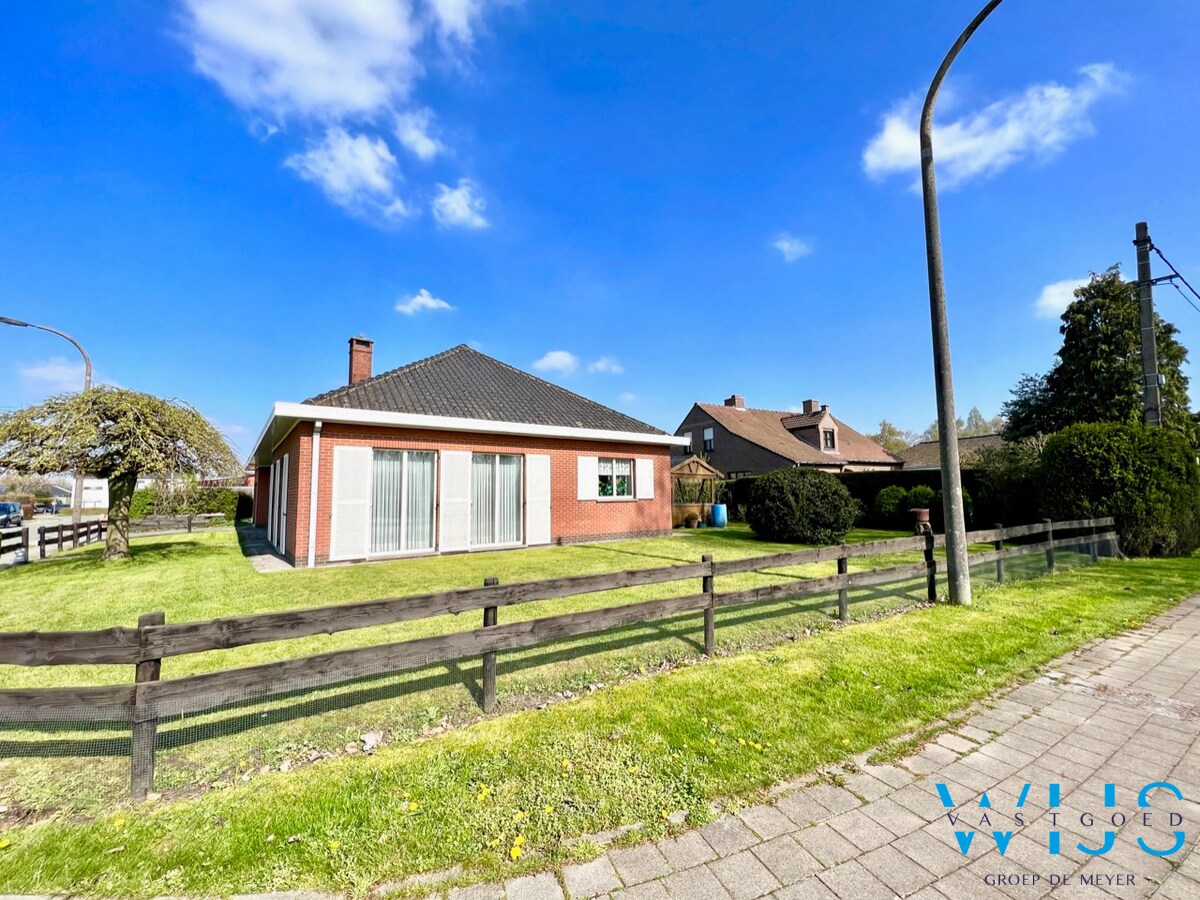 Ruime bungalow op 840 m² te KLUIZEN/EVERGEM ! 