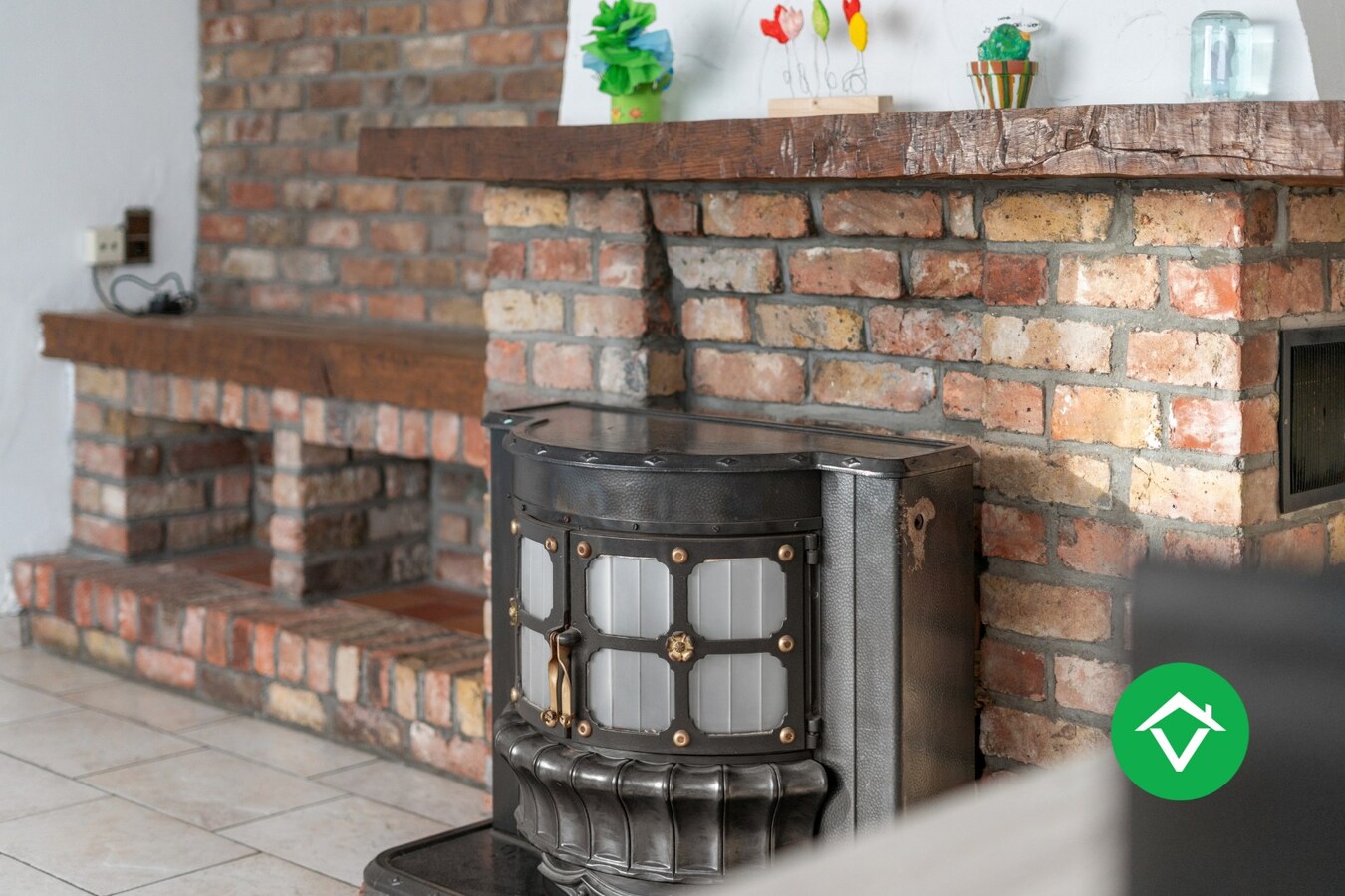 Instapklare vrijstaande woning met zonnige tuin in rustige woonwijk te Eernegem 