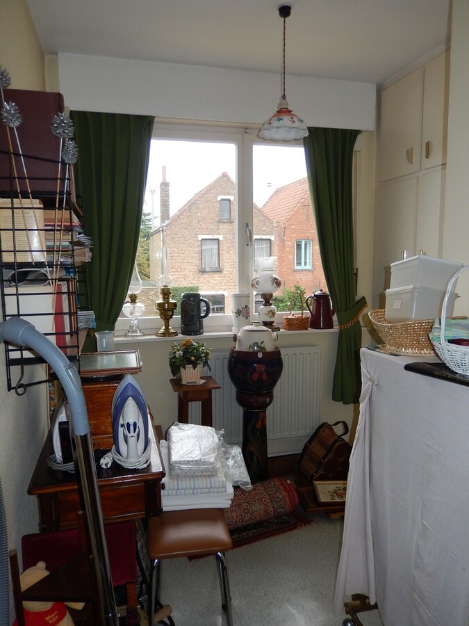 Op te frissen halfopen woning 