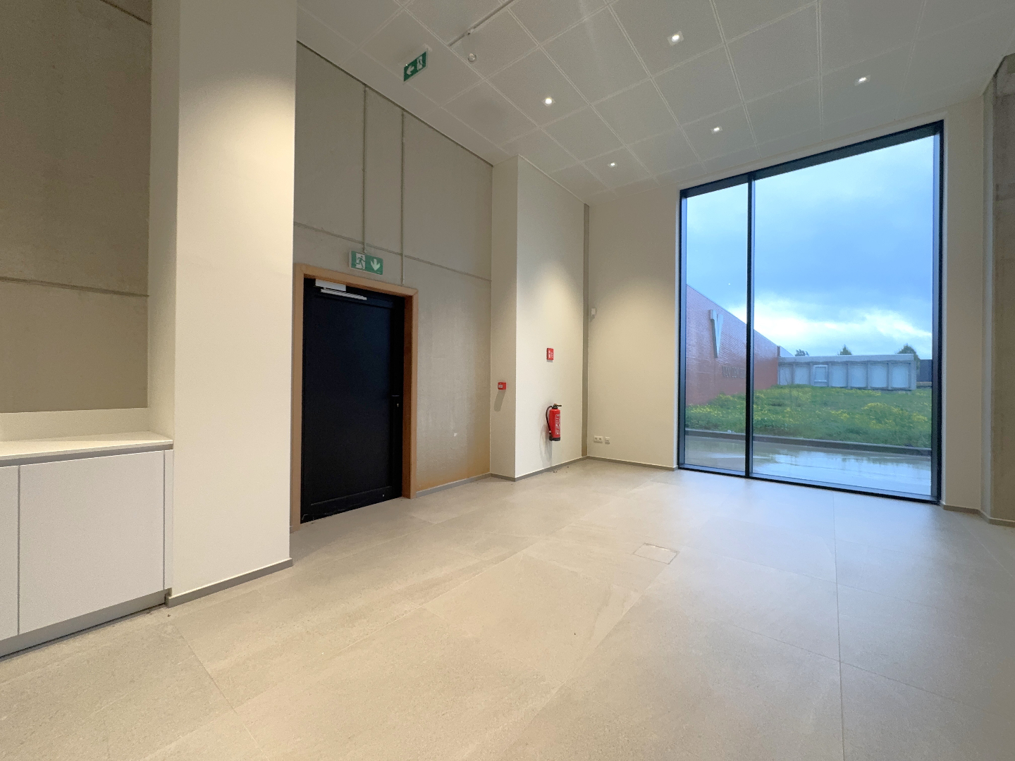Moderne kantoren te huur vlakbij E17 in Zele