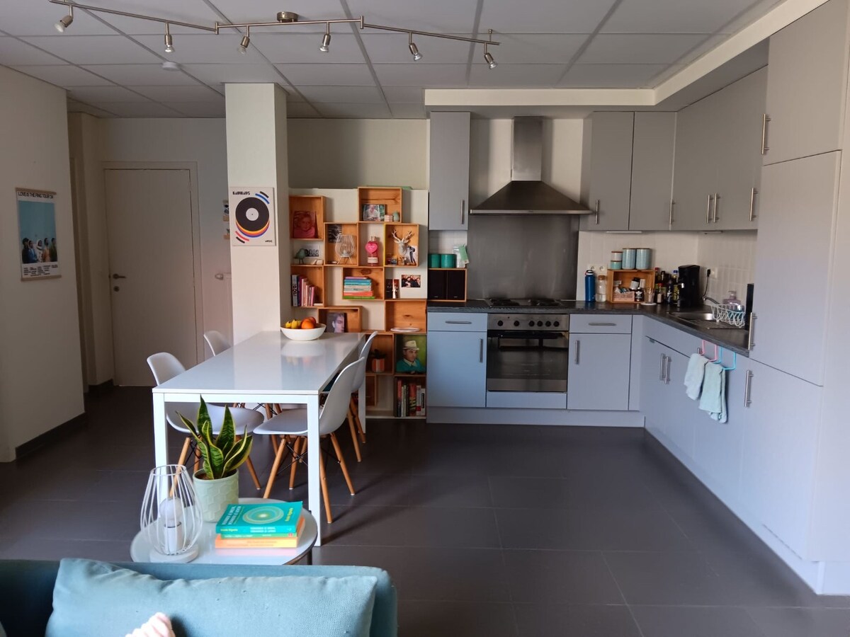 Unieke opbrengsteigendom met 9 entiteiten te Kortrijk op toplocatie! 