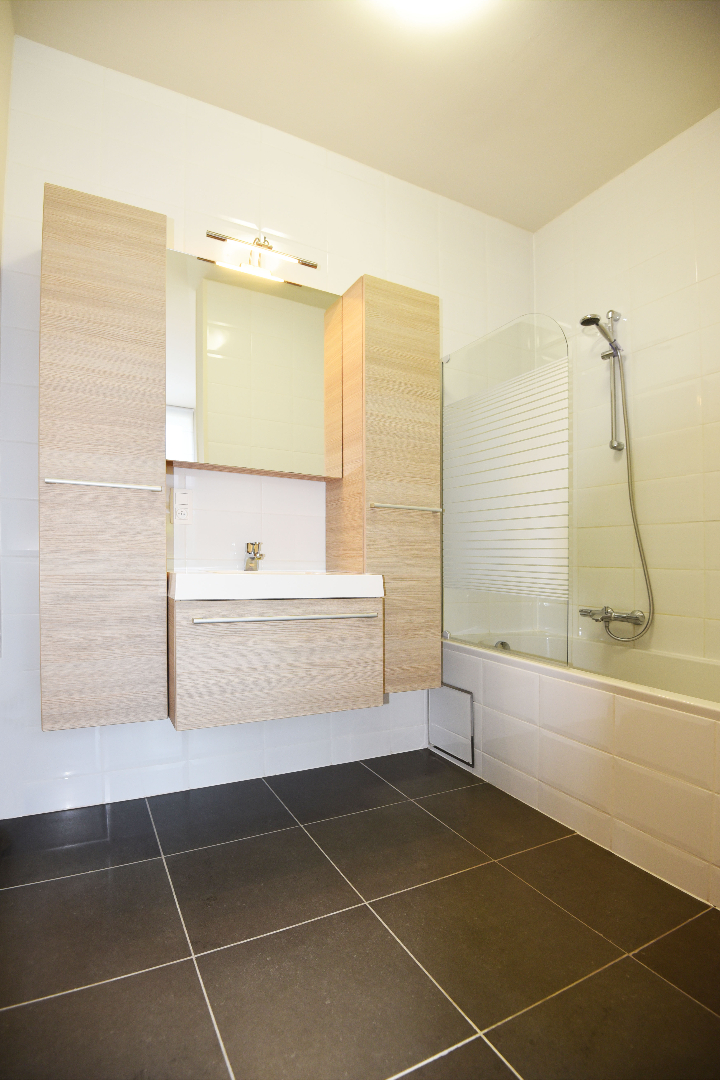 Appartement 1 slpk en autostaanplaats te Adegem 