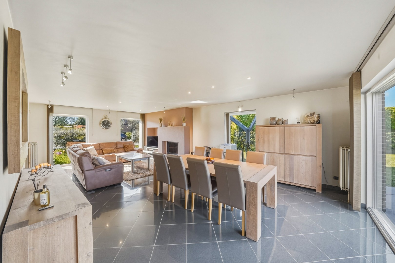 Ruime alleenstaande woning nabij zee en strand! 