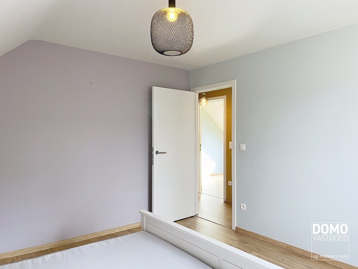 PRACHTIGE WONING MET 3 SLAAPKAMERS EN ZUIDGERICHTE TUIN 