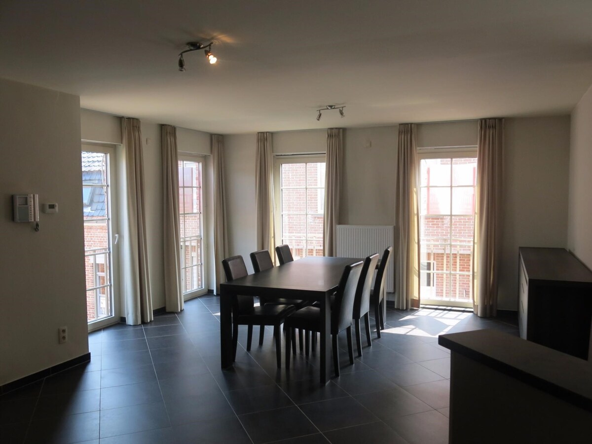 Verrassend ruim appartement pal in het centrum van Kortemark 