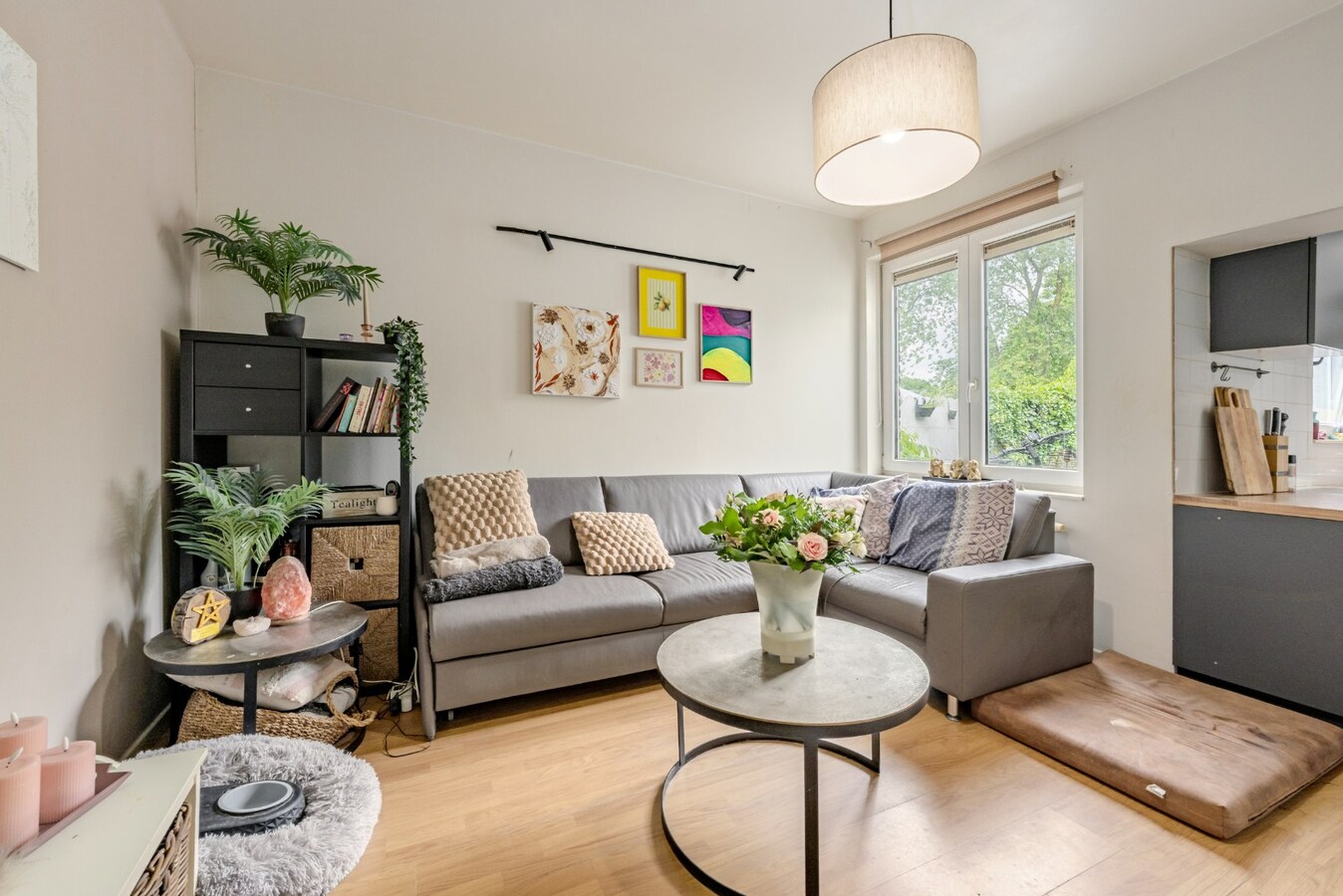 Halfopen bebouwing met potentieel nabij centrum Lovendegem 