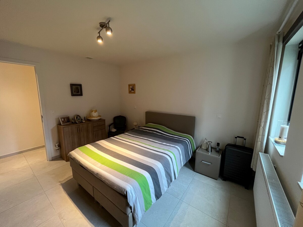 Energiezuinig, gelijkvloers 2-slpk-appartement 