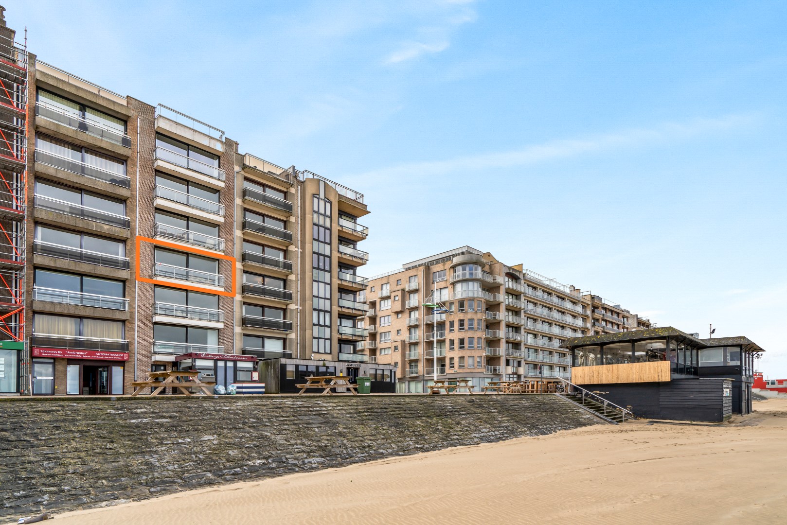 3 slaapkamer appartement met zeezicht 