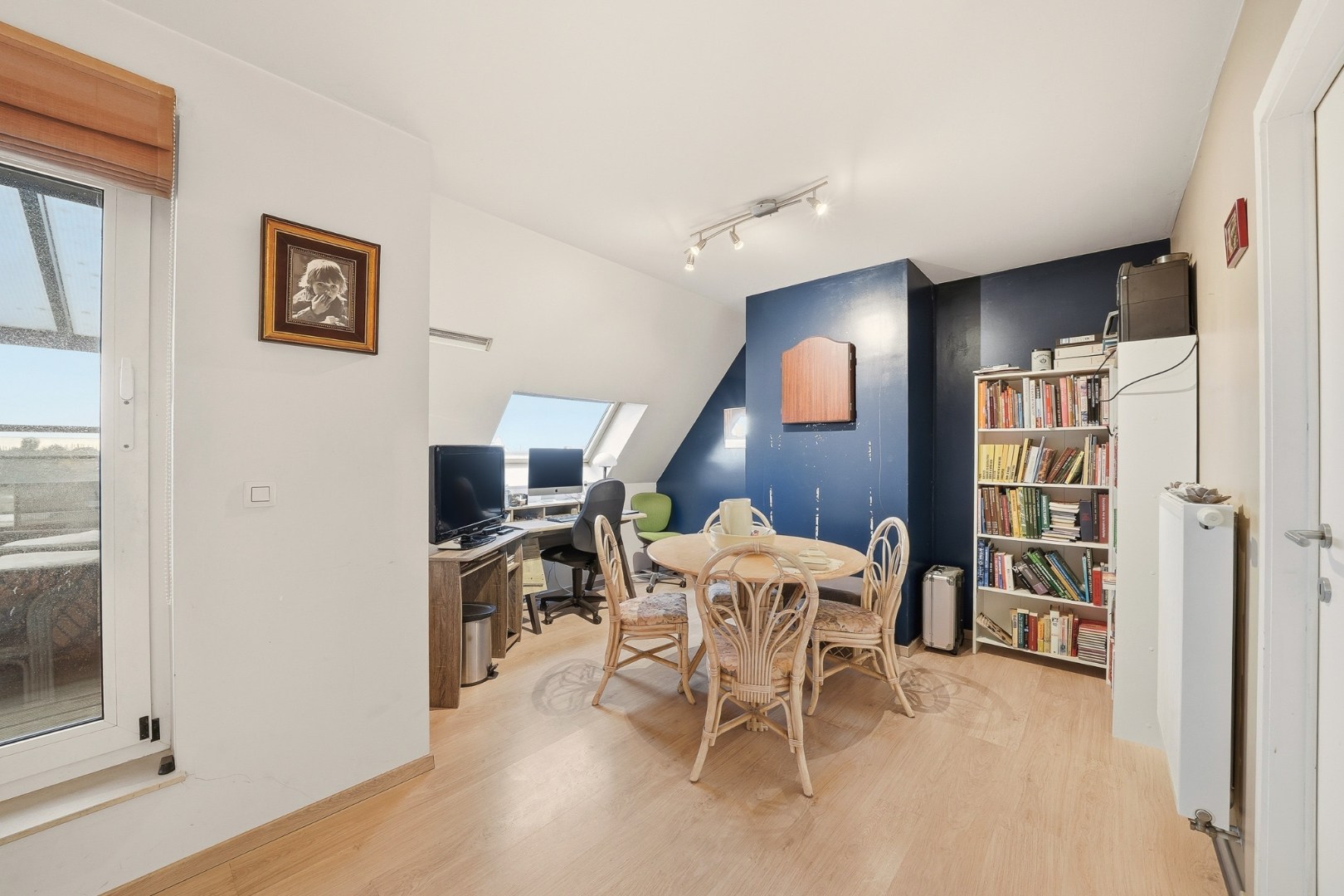 Investeringsopportuniteit: Duplexappartement (185 m²) met 2 zonneterrassen in hartje Oudenburg 