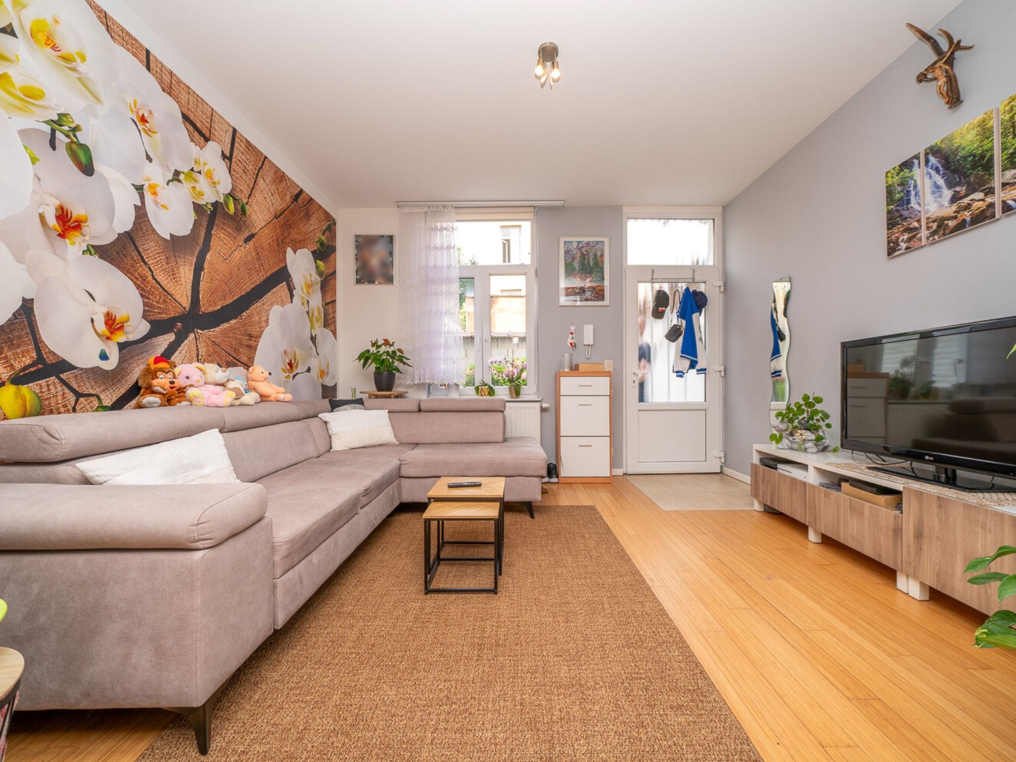 Volledig gerenoveerde 3-kamer woning met tuin 