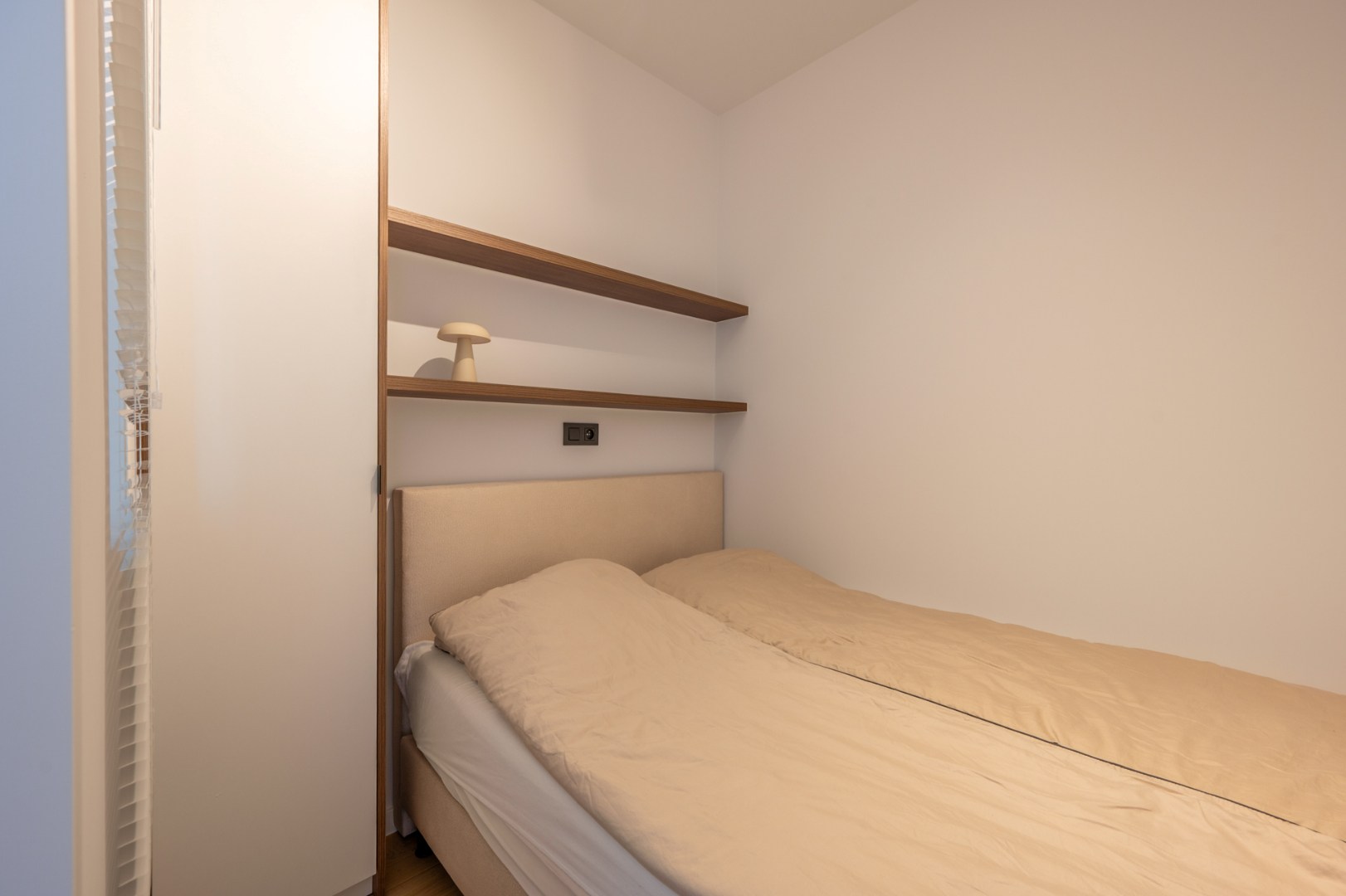 Volledig gerenoveerd appartement met FRONTAAL ZEEZICHT 