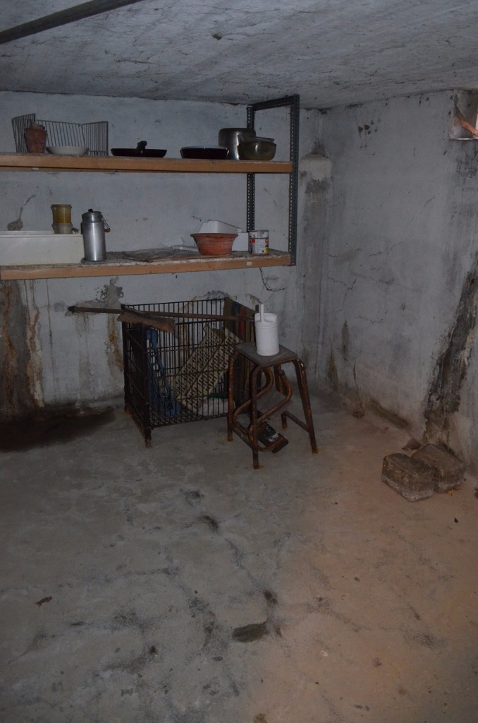 Te renoveren woning met garage nabij centrum Maldegem 