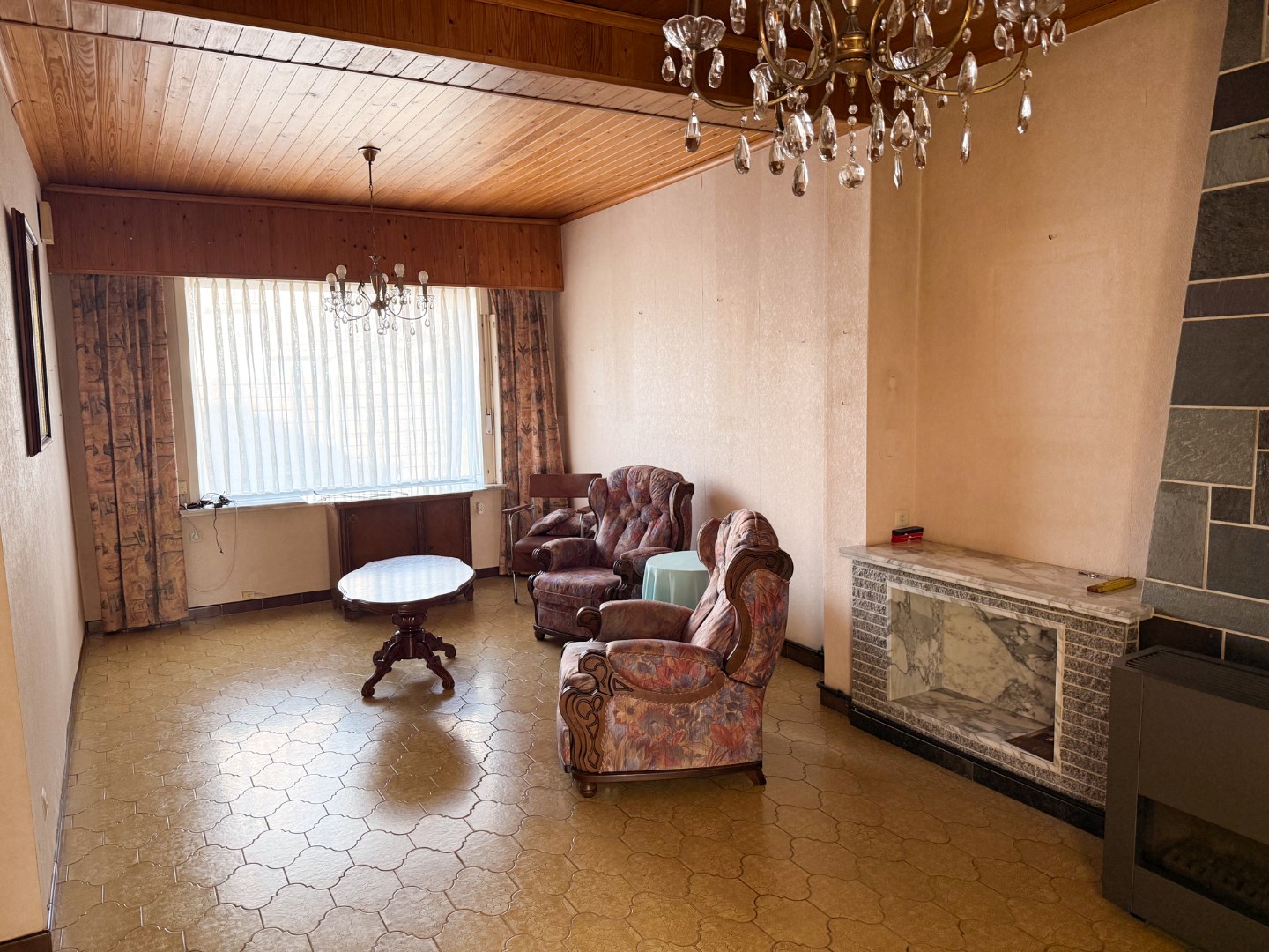 Te renoveren half open bebouwing nabij centrum Olsene 