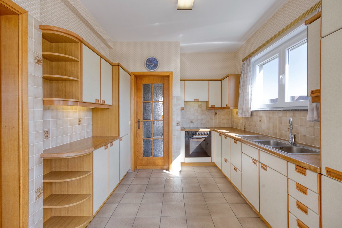 Open bebouwing met 4 slaapkamers tuin met prachtig zicht over de velden en garage in Haasrode op een perceel van 2986m² – EPC 431 kWh/m² - bewoonbare opp. 204 m² 