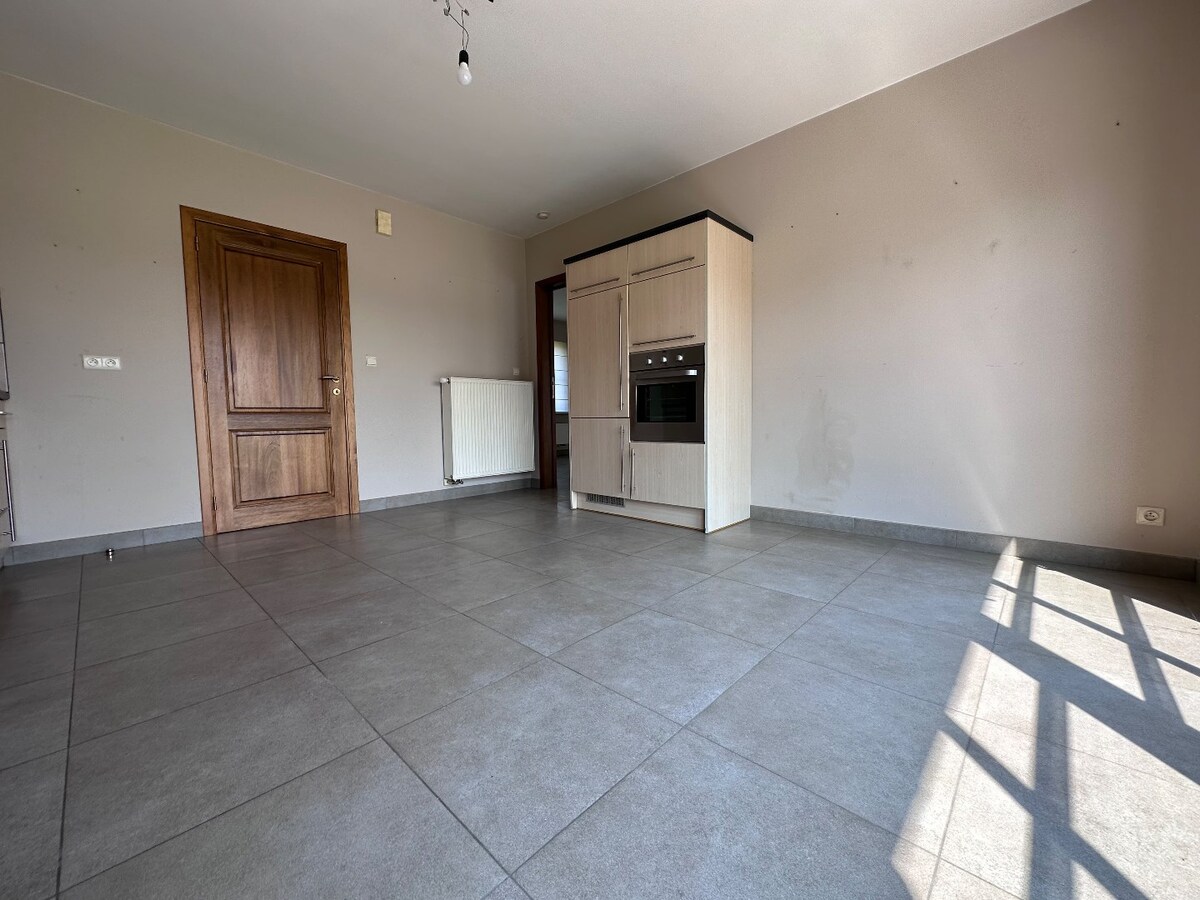 Rustig gelegen alleenstaande woning te Leke 