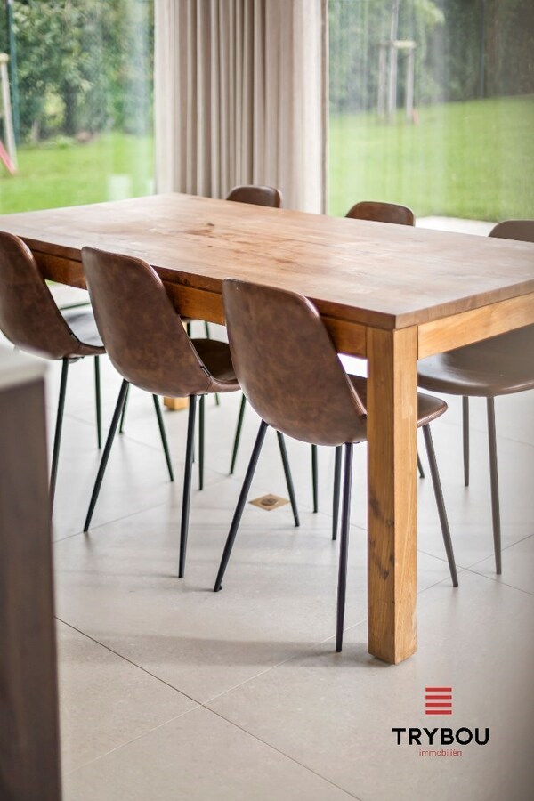 Rustig gelegen architecturaal pareltje op 1.751 m² te Houthulst. 