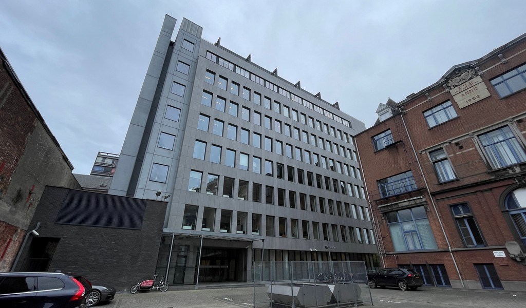 Instapklare kantoren te huur aan het Stadspark in Antwerpen