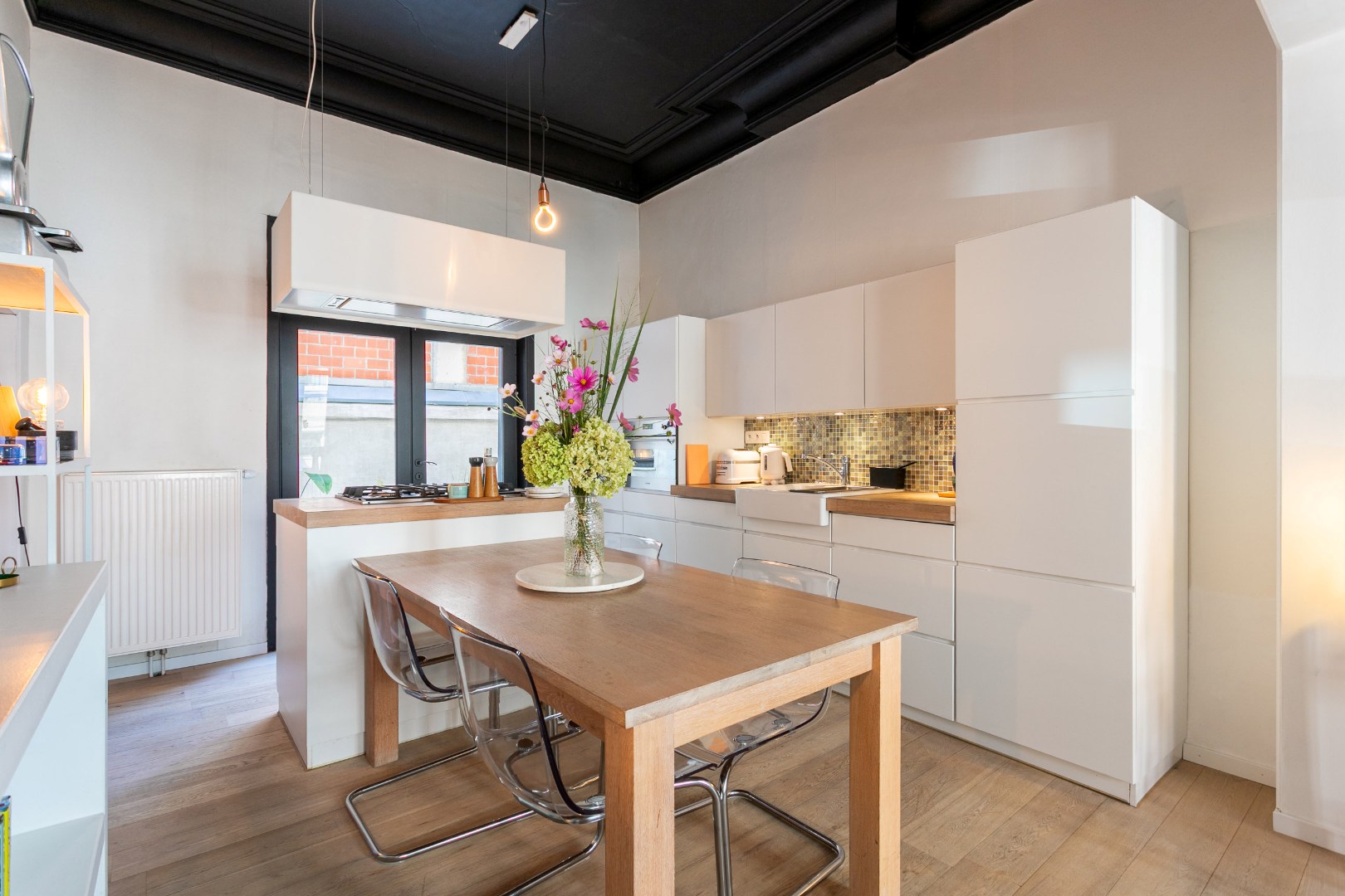 Karaktervolle woning met 3 slpk en terras te centrum Halle 