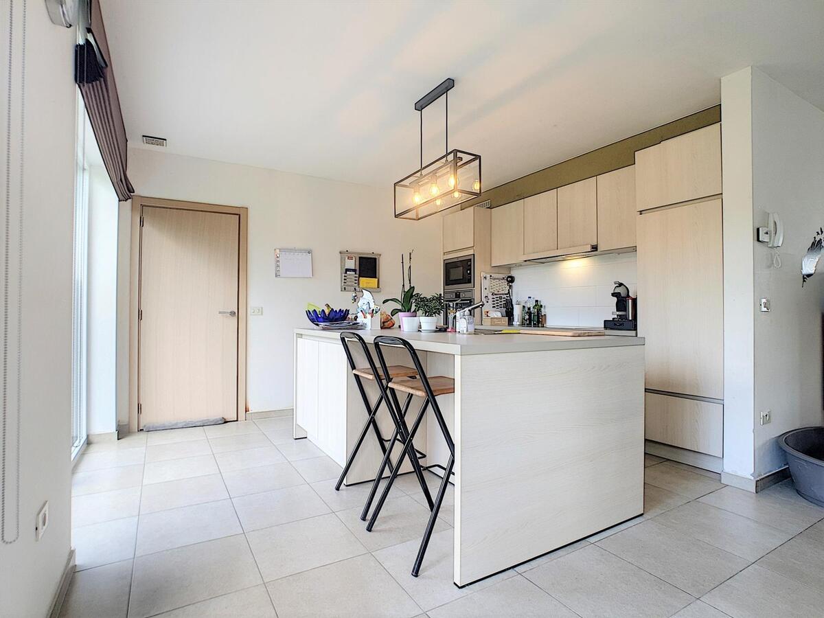 Recente halfopenbebouwing met 4 slaapkamers - Moerkerke 