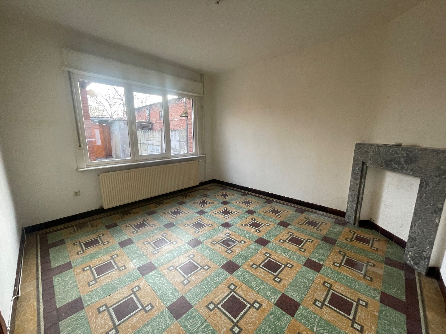 Gezellig rijhuisje te huur met 3 slaapkamers en gezellig terras gelegen in het centrum van Geel! 