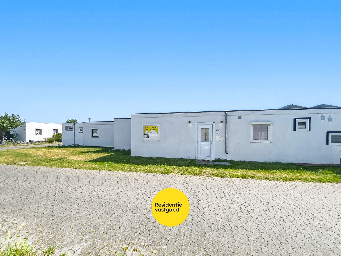 Recent gerenoveerde vakantiewoning (type bungalow) met 2 slaapkamers te Koksijde. 