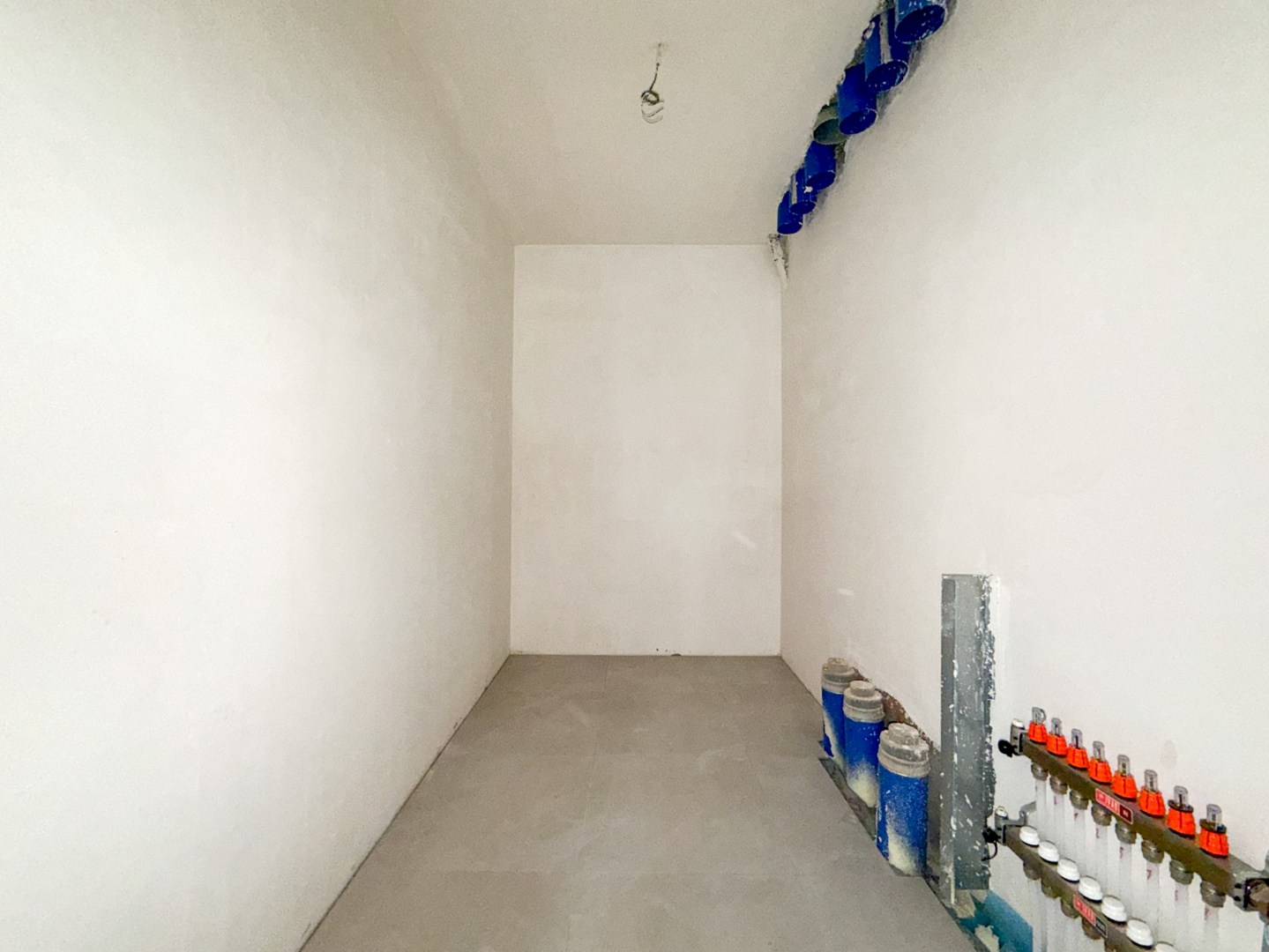 Rustig gelegen energiezuinige nieuwbouwwoning met 4 slpk, op ruim perceel, Torhout. 