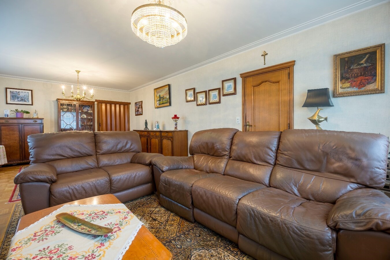 Villa met potentieel in een rustige residentiële wijk 