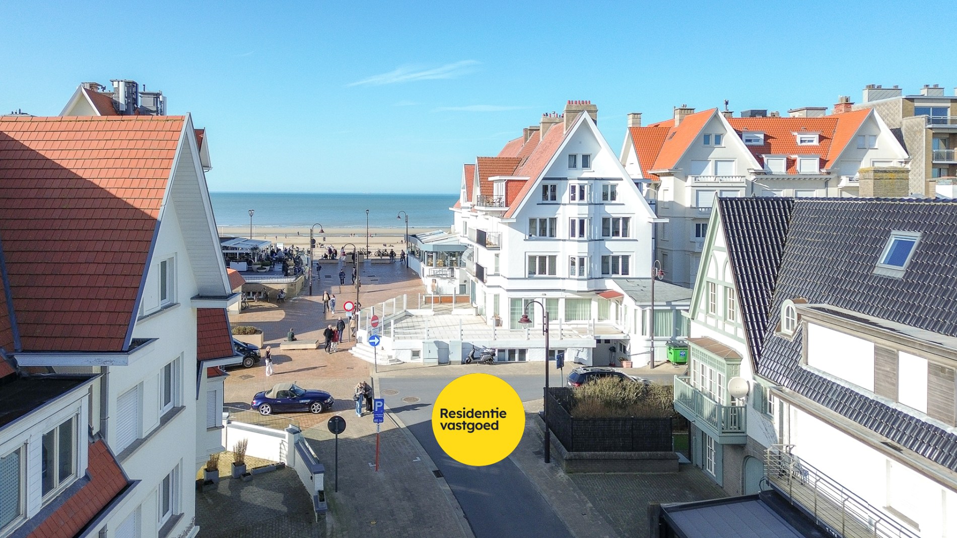 Exclusieve hoekwoning met zeezicht op topligging in de Concessie van De Haan, op 20 m van de zeedijk! 